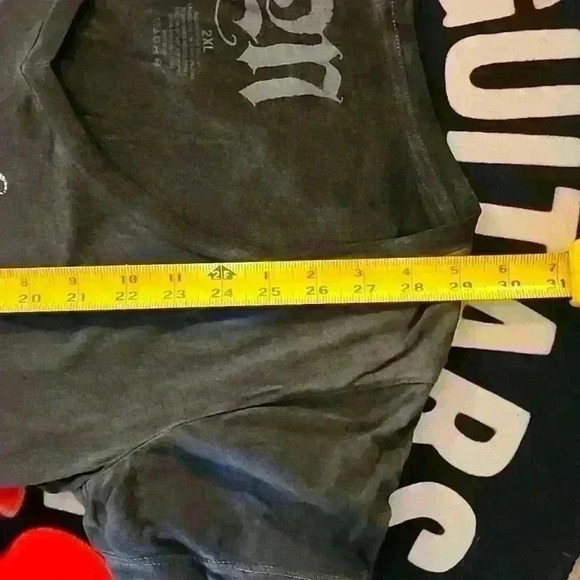 Misfit 2xl Black and Gray Marbled T with silver shimmer - Picture 5 of 7